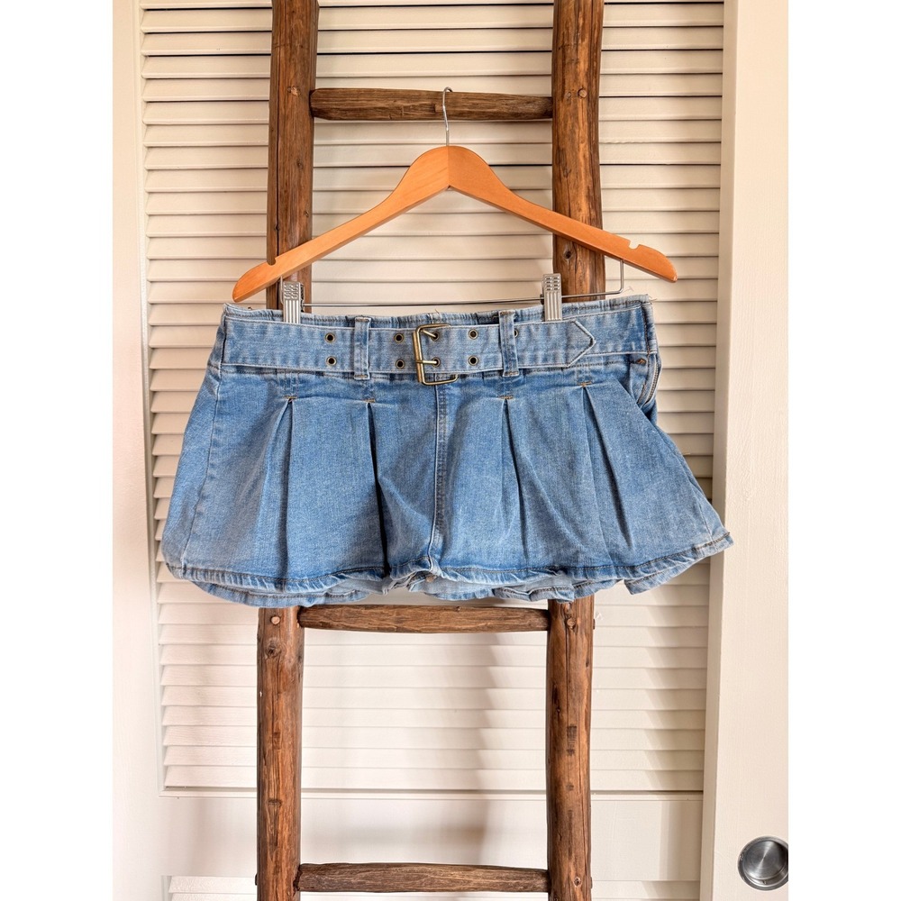 Almost Famous Denim Pleated Belted Skort Light Wash Blue Y2K Micro‎ Mini L